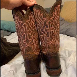 Size 6 women’s Tony Llama boots
